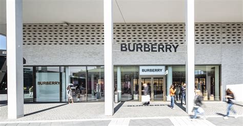 So authentifizieren Sie sich Burberry Kleidung 